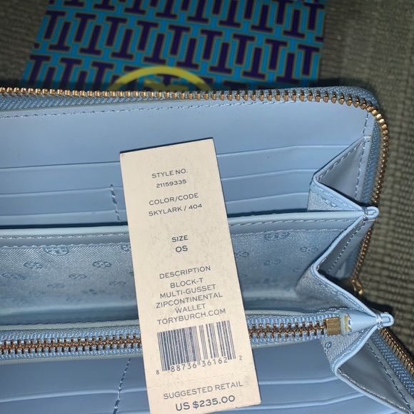 Tory Burch T Block Wallet - Picture 5 of 8